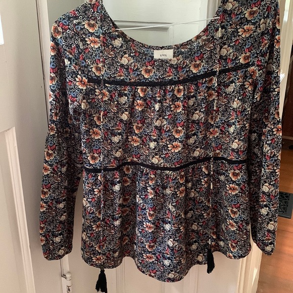 knox rose long sleeve shirt. NEVER BEEN WORN!! - Picture 1 of 5